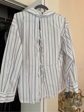 Abercrombie & Fitch Open Back White/Blue Pinstripe Top